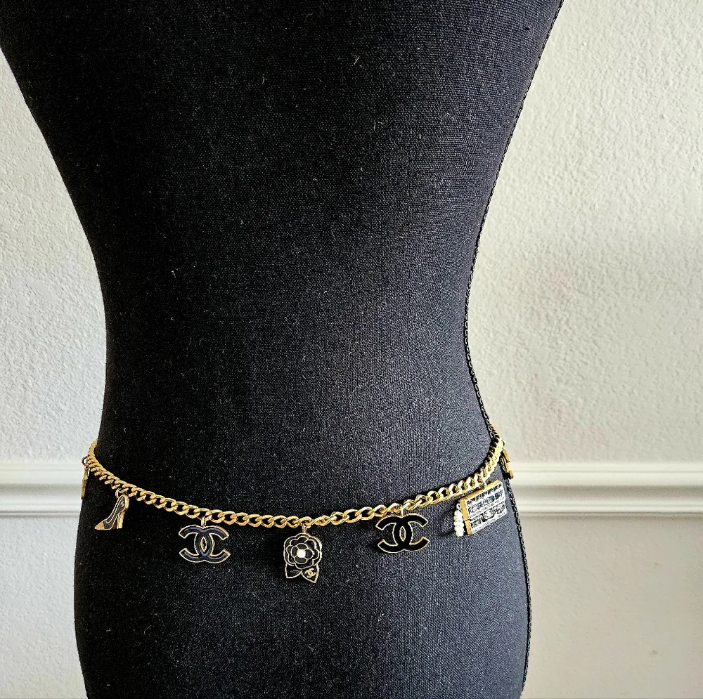 Chanel Rare 15 Large Charm Vintage Necklace Belt
